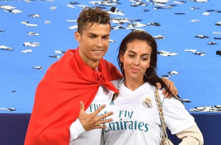 Detail Foto Pacar Cristiano Ronaldo Nomer 13