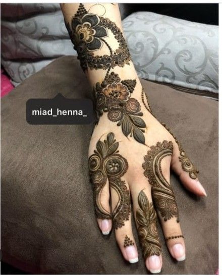 Detail Foto Pacar Henna Nomer 36