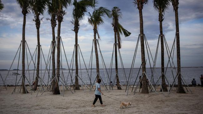 Detail Foto Pacaran Di Pantai Nomer 41