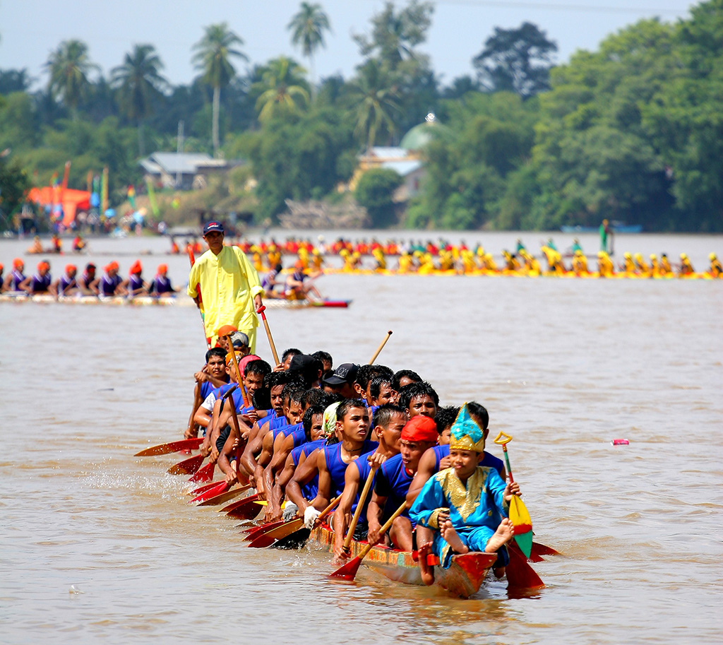 Detail Foto Pacu Jalur Nomer 9