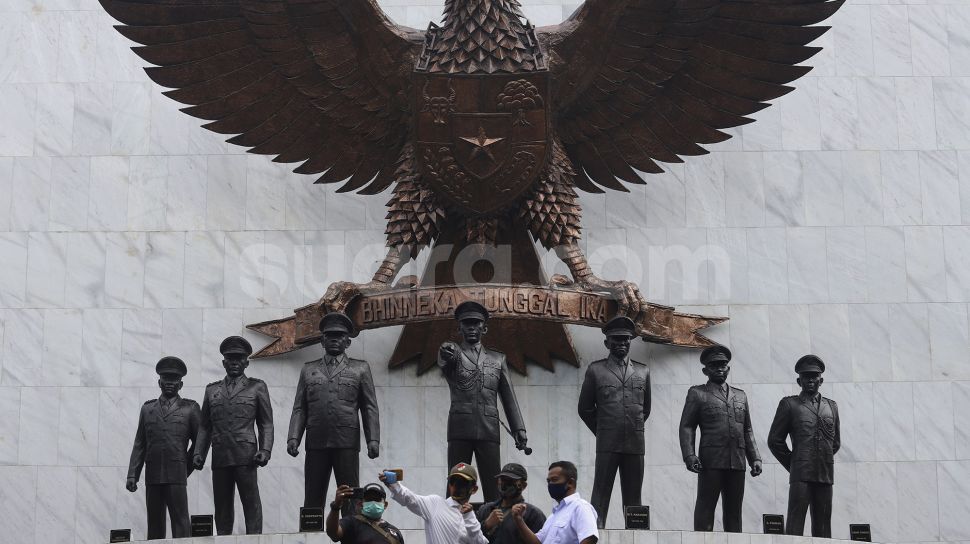 Detail Foto Pahlawan G30s Pki Nomer 16