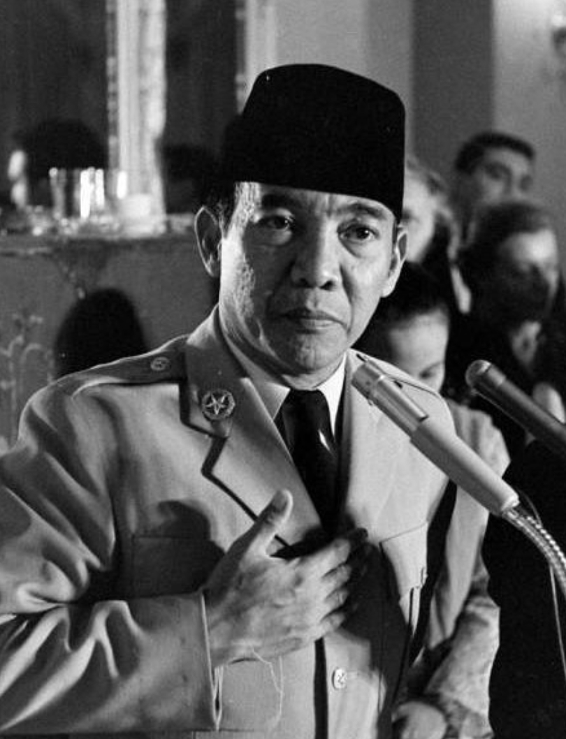 Detail Foto Pahlawan Ir Soekarno Nomer 10