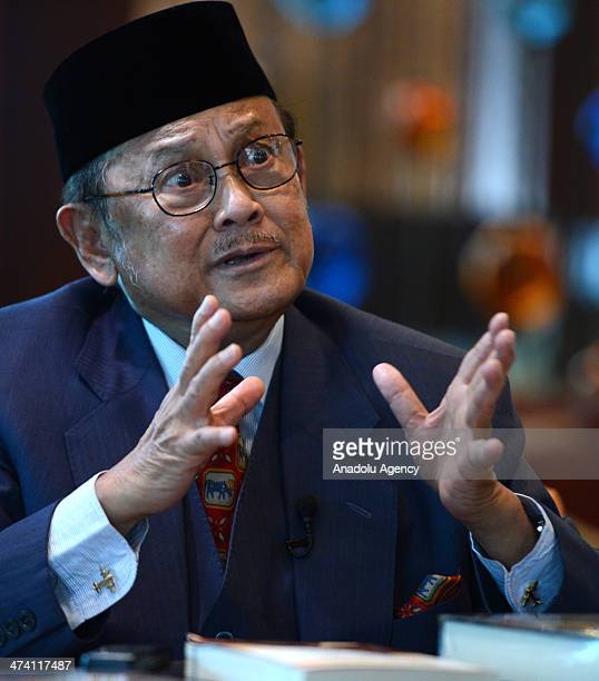 Detail Foto Pak Habibie Nomer 25