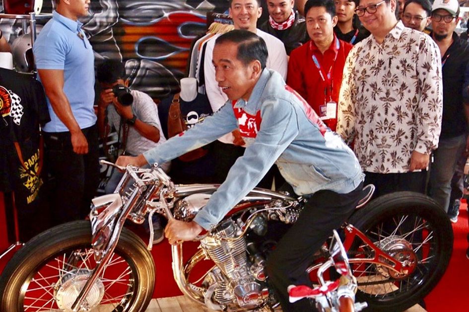 Detail Foto Pak Jokowi Keren Nomer 47