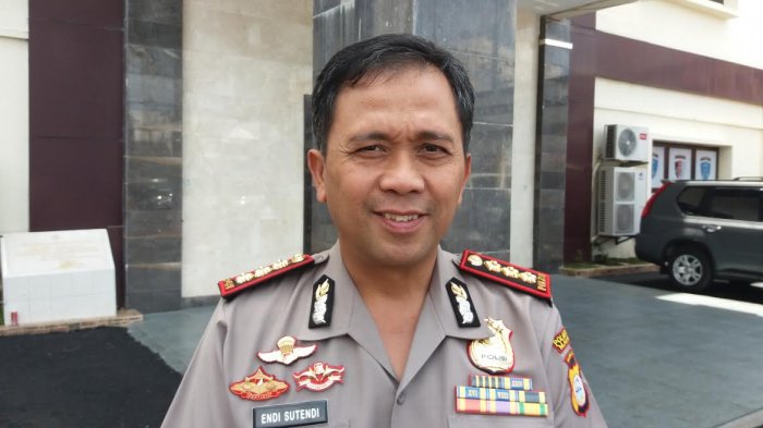 Detail Foto Pak Polisi Nomer 14