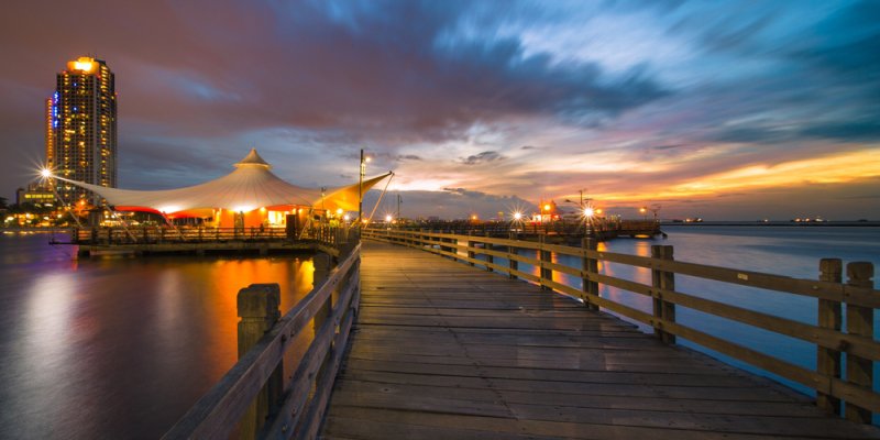 Detail Foto Pantai Ancol Nomer 52