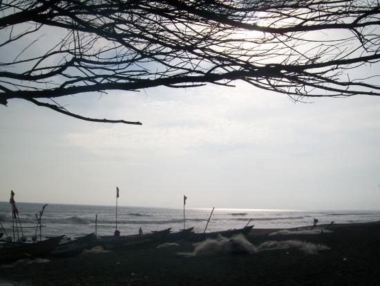 Detail Foto Pantai Di Sore Hari Nomer 13