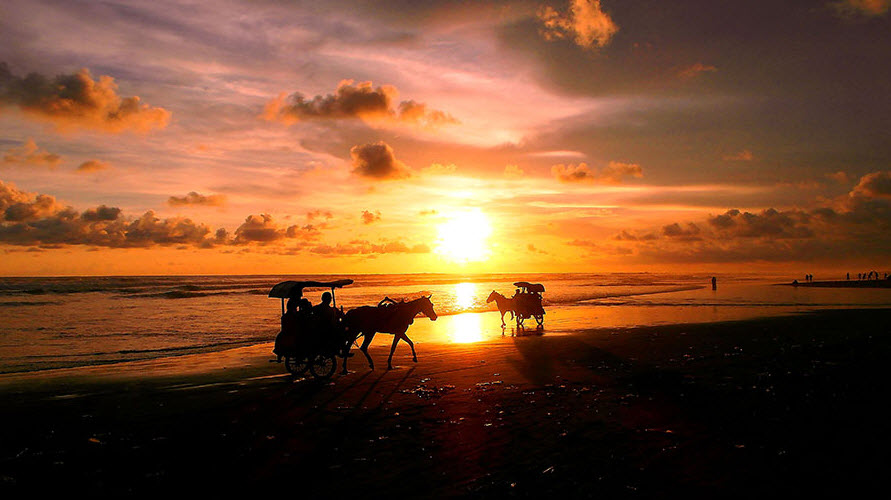 Detail Foto Pantai Di Sore Hari Nomer 52