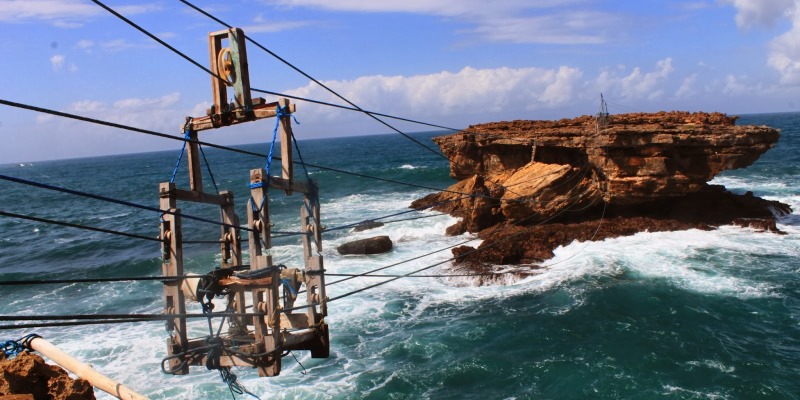 Detail Foto Pantai Jogja Nomer 42