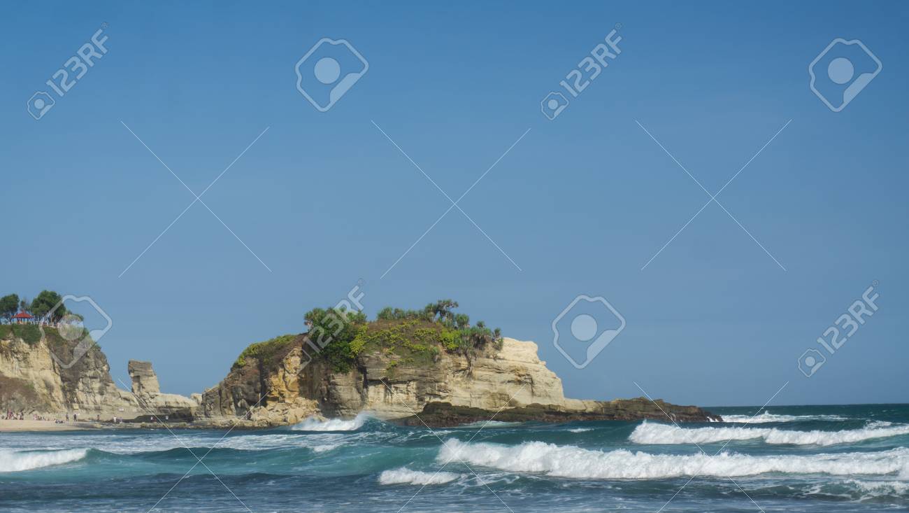 Detail Foto Pantai Pacitan Nomer 51