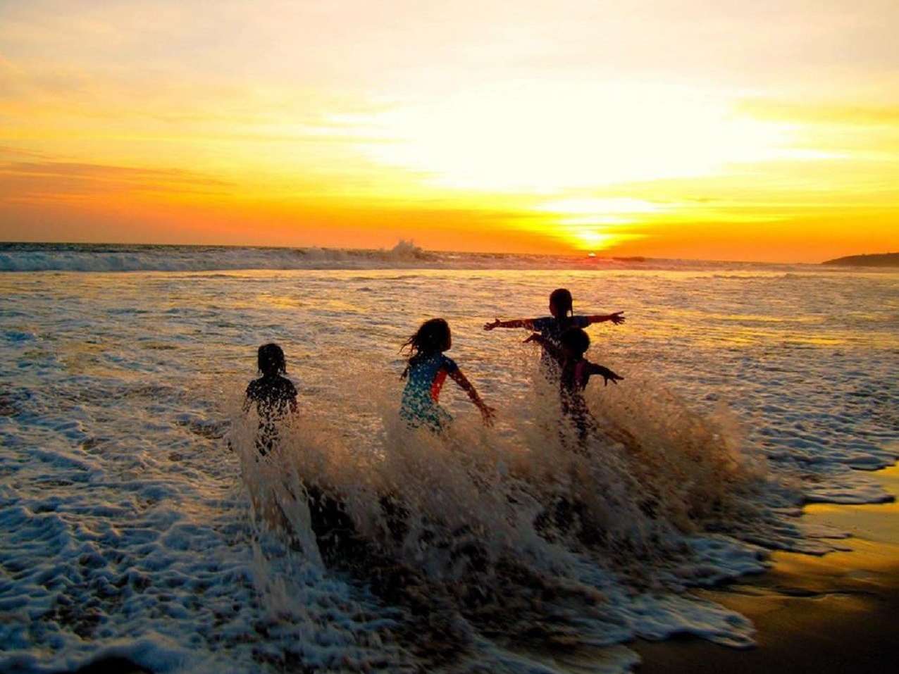 Detail Foto Pantai Sawarna Nomer 44