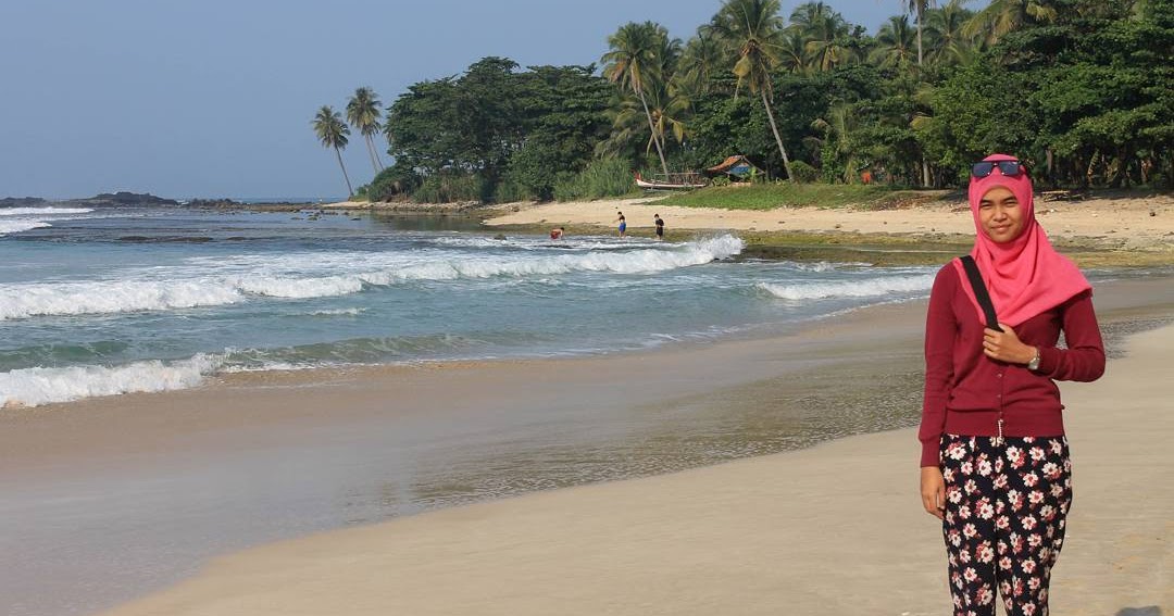 Detail Foto Pantai Sawarna Nomer 49