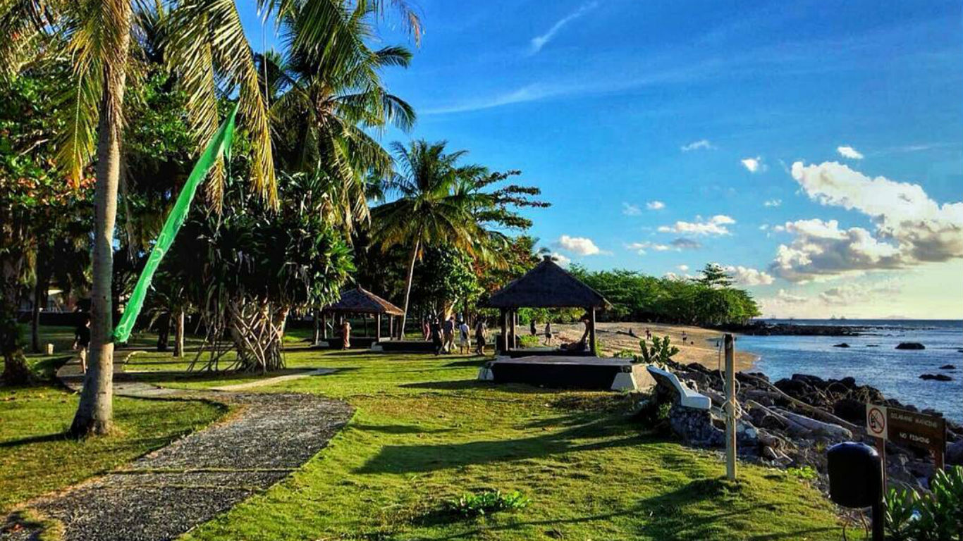 Detail Foto Pantai Tanjung Lesung Nomer 15