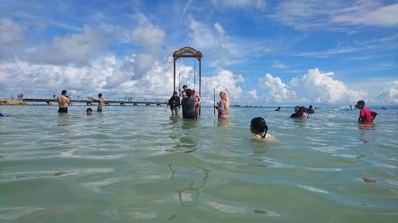 Detail Foto Pantai Tanjung Lesung Nomer 31