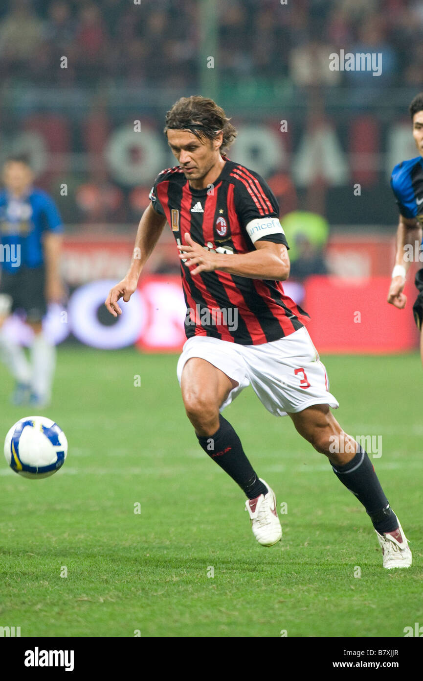 Detail Foto Paolo Maldini Nomer 39