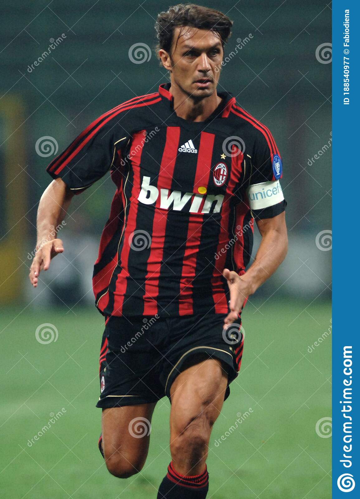 Detail Foto Paolo Maldini Nomer 46