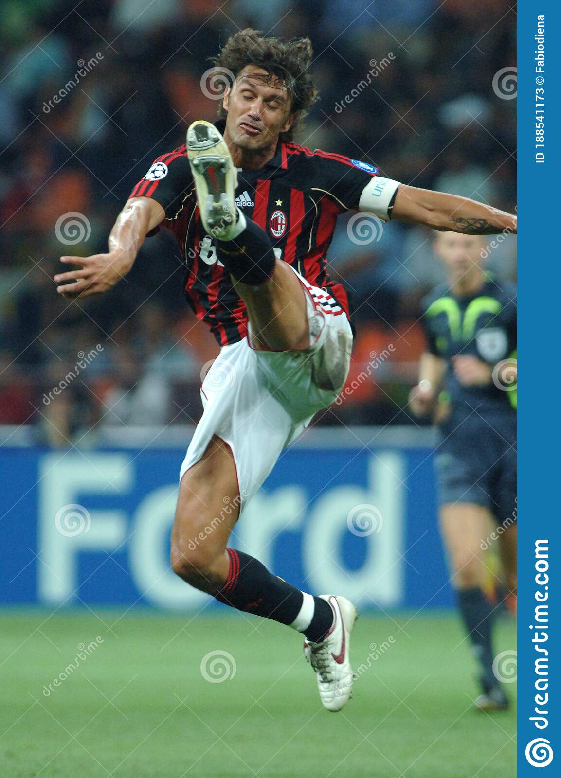 Detail Foto Paolo Maldini Nomer 52