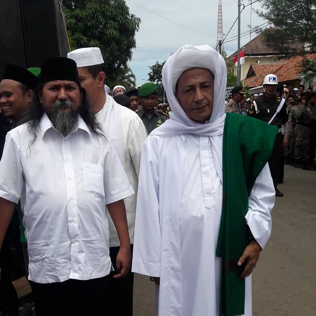 Detail Foto Para Wali Allah Di Jawa Timur Nomer 32