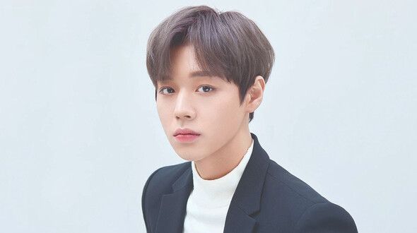 Detail Foto Park Jihoon Nomer 15