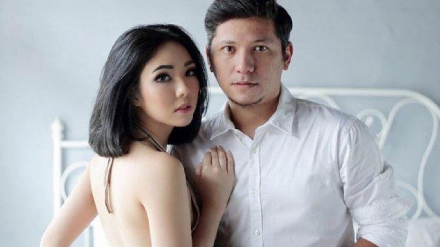 Detail Foto Pasangan Artis Nomer 5