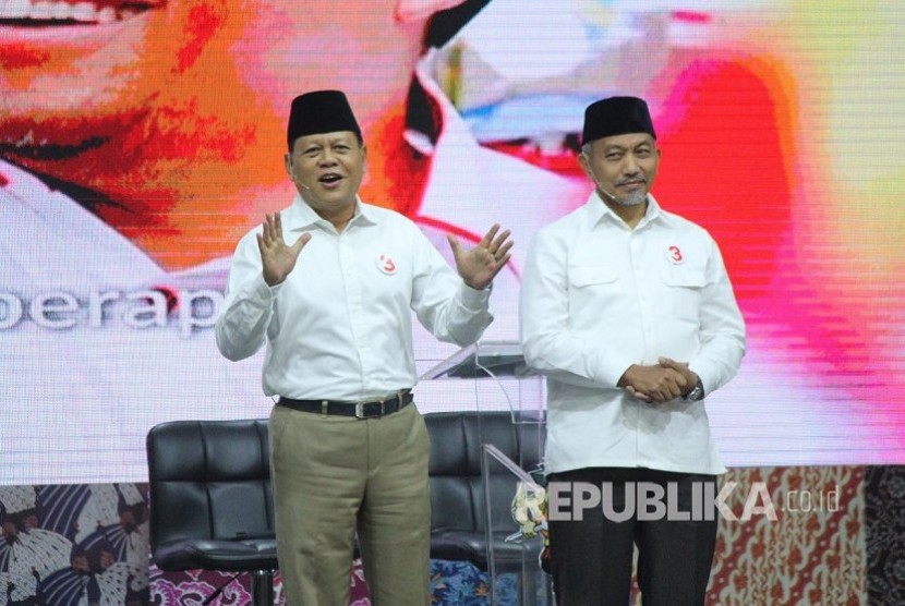 Detail Foto Pasangan Calon Gubernur Jawa Barat Nomer 12