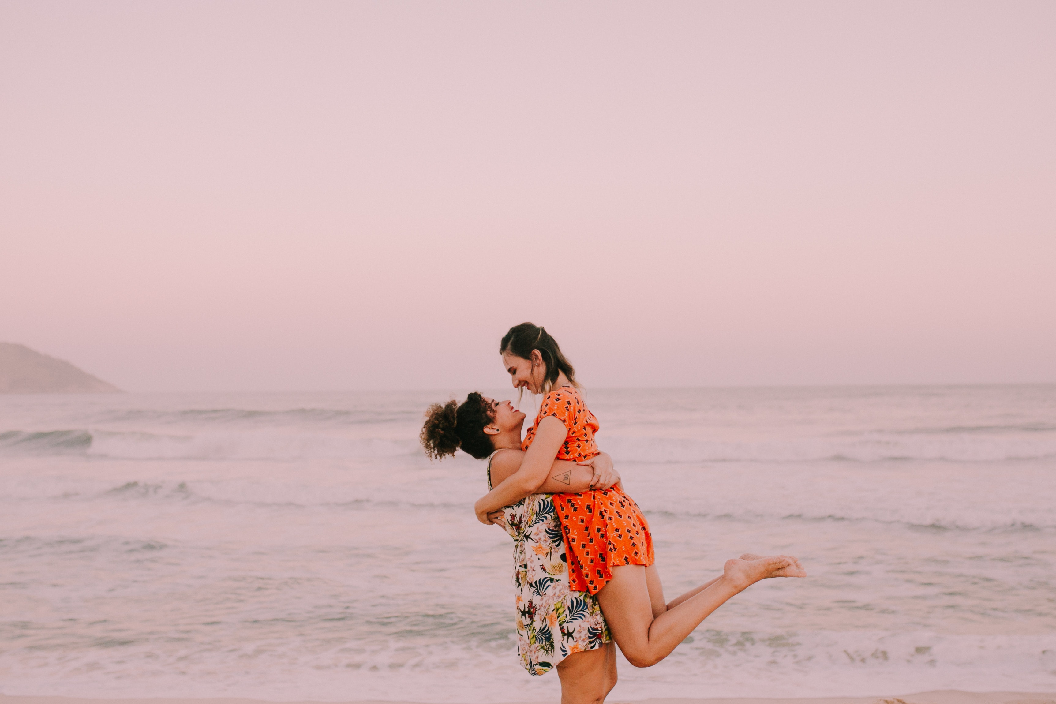 Detail Foto Pasangan Di Pantai Nomer 7