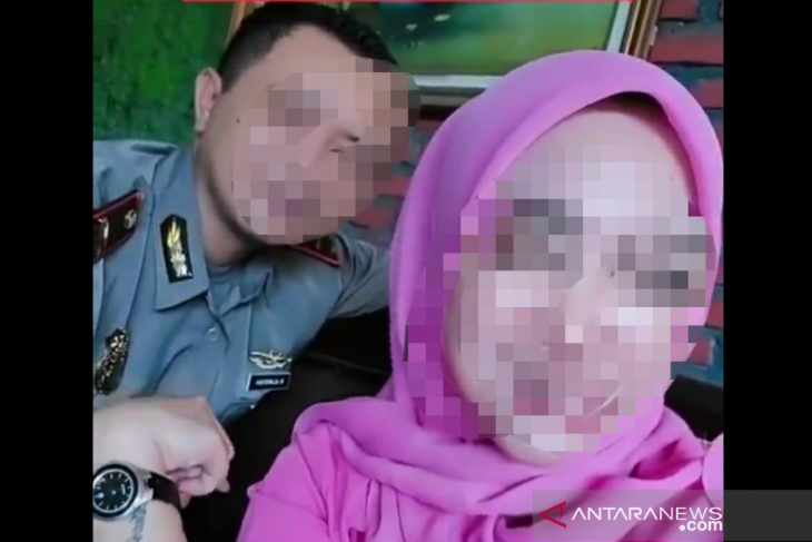 Detail Foto Pasangan Polisi Nomer 37