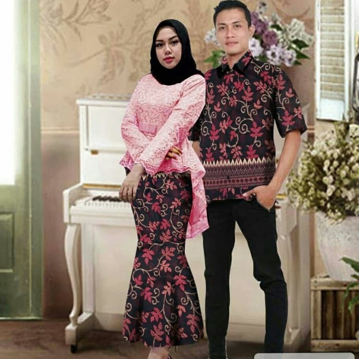 Detail Foto Pasangan Suami Istri Nomer 31