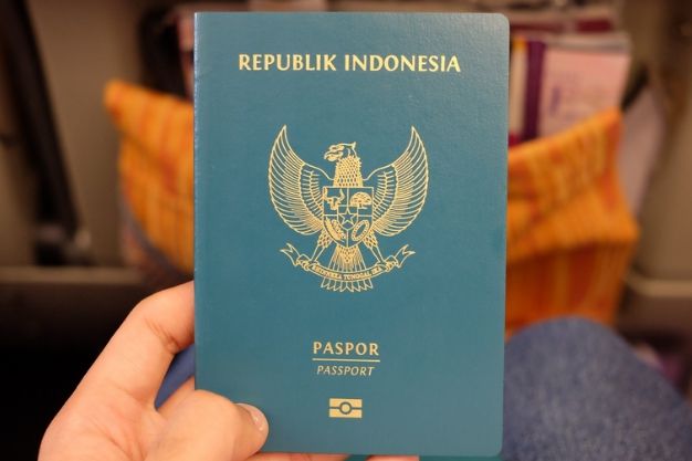 Detail Foto Paspor Harus Pakai Baju Berkerah Nomer 19