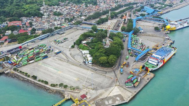 Detail Foto Pelabuhan Merak Nomer 11