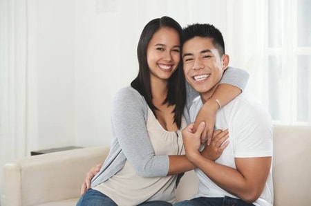 Detail Foto Pelukan Romantis Nomer 26