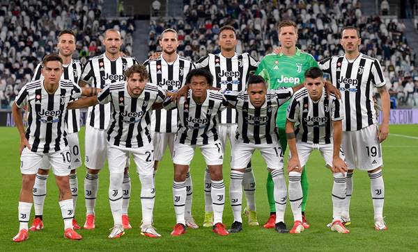 Detail Foto Pemain Juventus Nomer 2