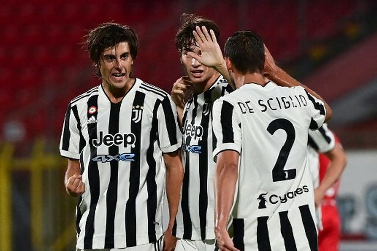 Detail Foto Pemain Juventus Nomer 24