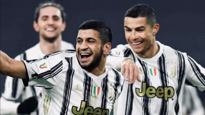 Detail Foto Pemain Juventus Nomer 49