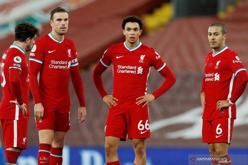 Detail Foto Pemain Liverpool Nomer 9