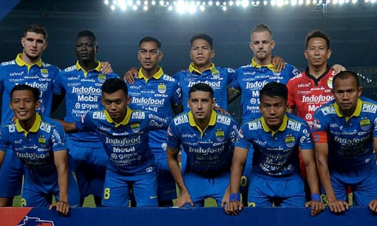 Detail Foto Pemain Persib Terbaru Nomer 44