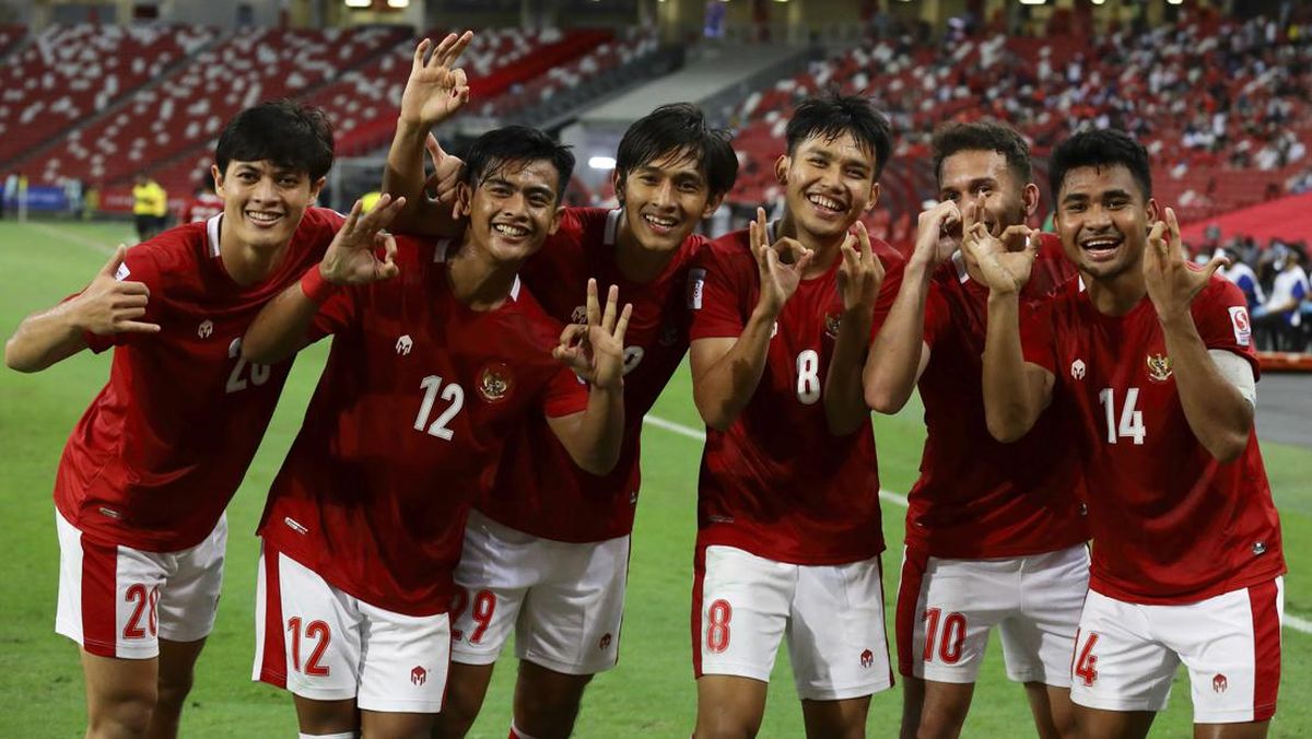 Detail Foto Pemain Sepak Bola Indonesia Nomer 6