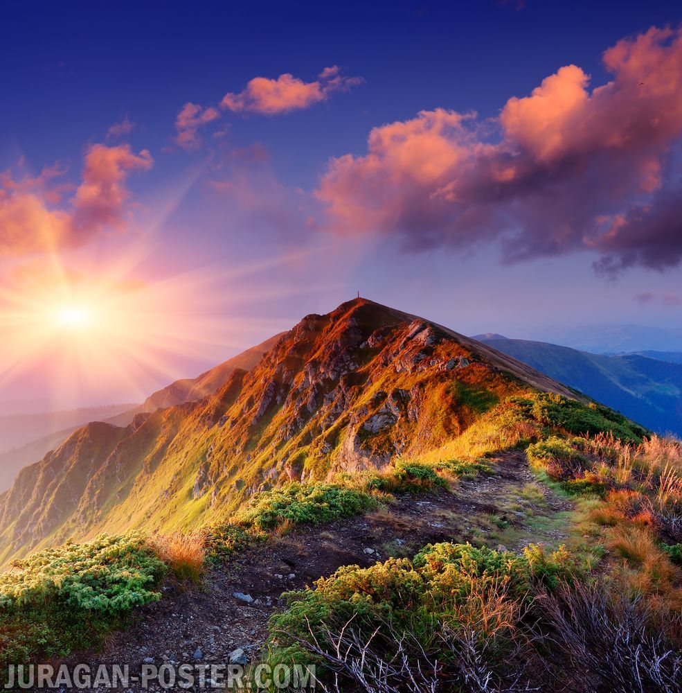 Foto Pemandangan Alam Gunung - KibrisPDR