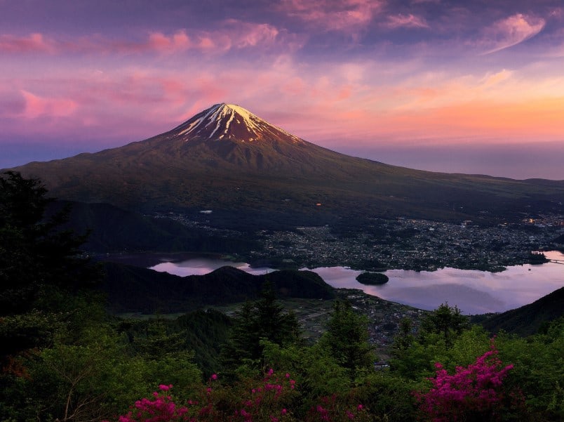 Detail Foto Pemandangan Alam Gunung Nomer 34