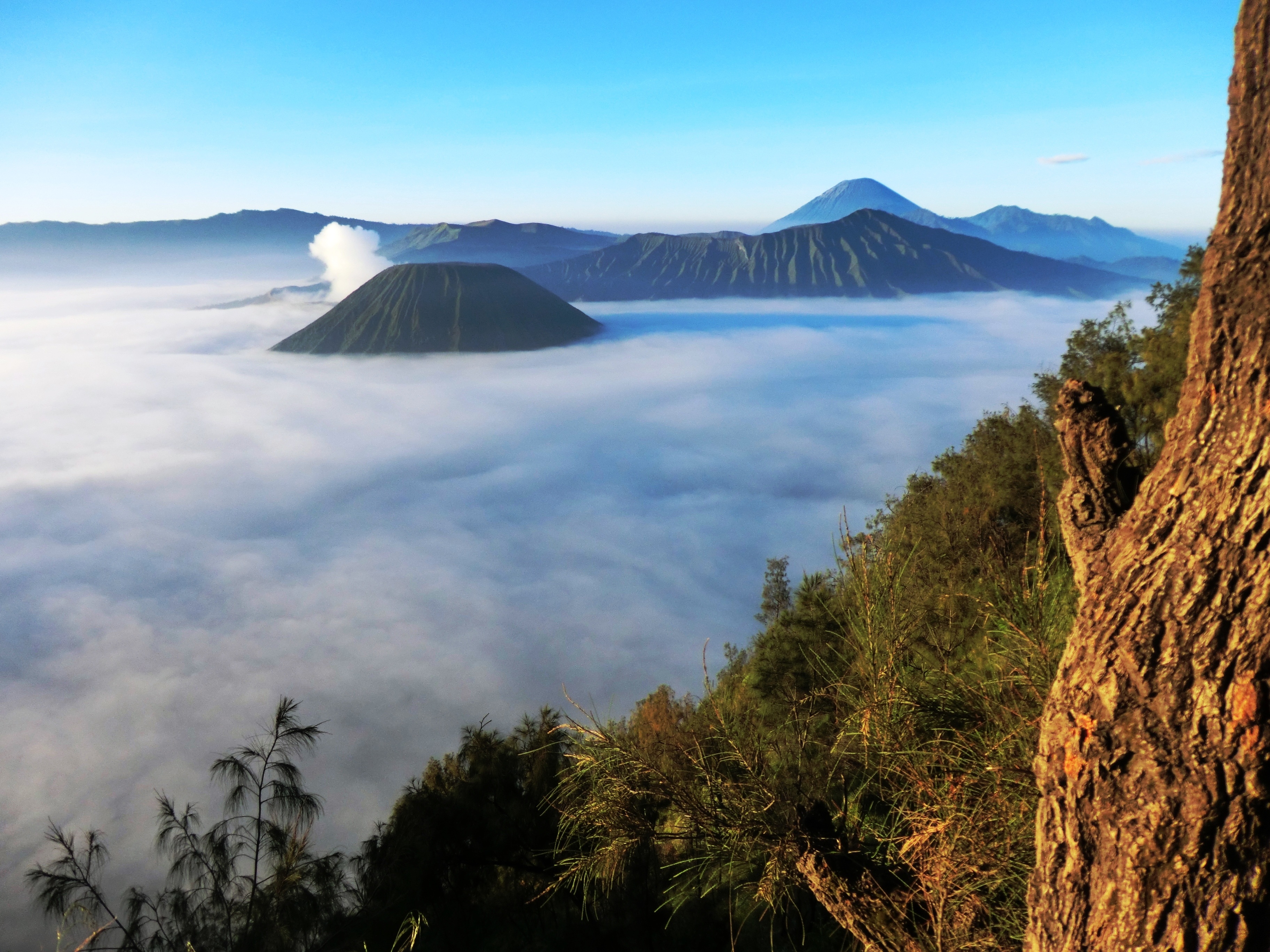 Detail Foto Pemandangan Alam Gunung Nomer 43