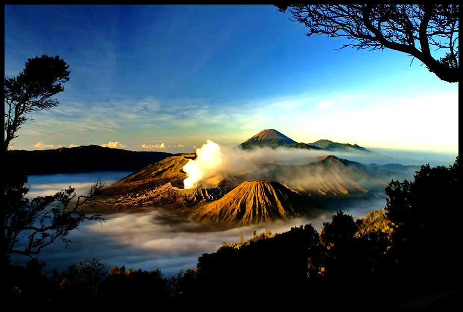 Detail Foto Pemandangan Alam Indonesia Nomer 29