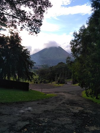 Detail Foto Pemandangan Gunung Nomer 24