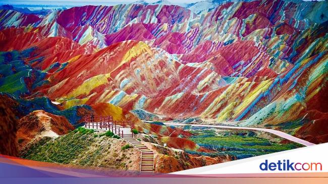 Detail Foto Pemandangan Gunung Yang Indah Nomer 32