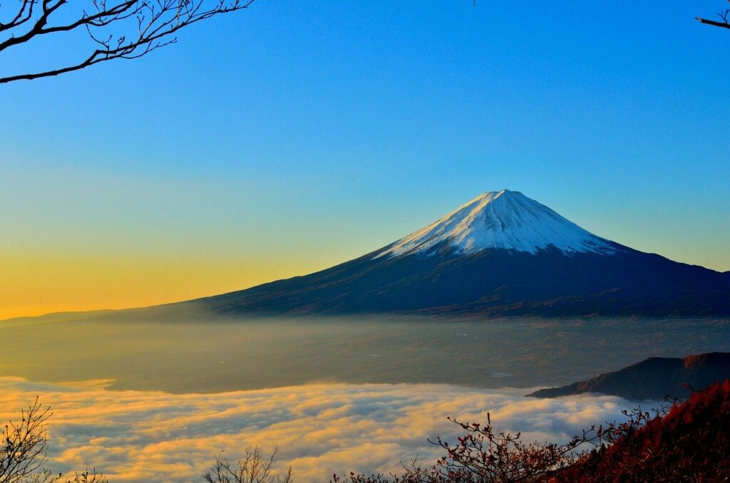 Detail Foto Pemandangan Gunung Yang Indah Nomer 37