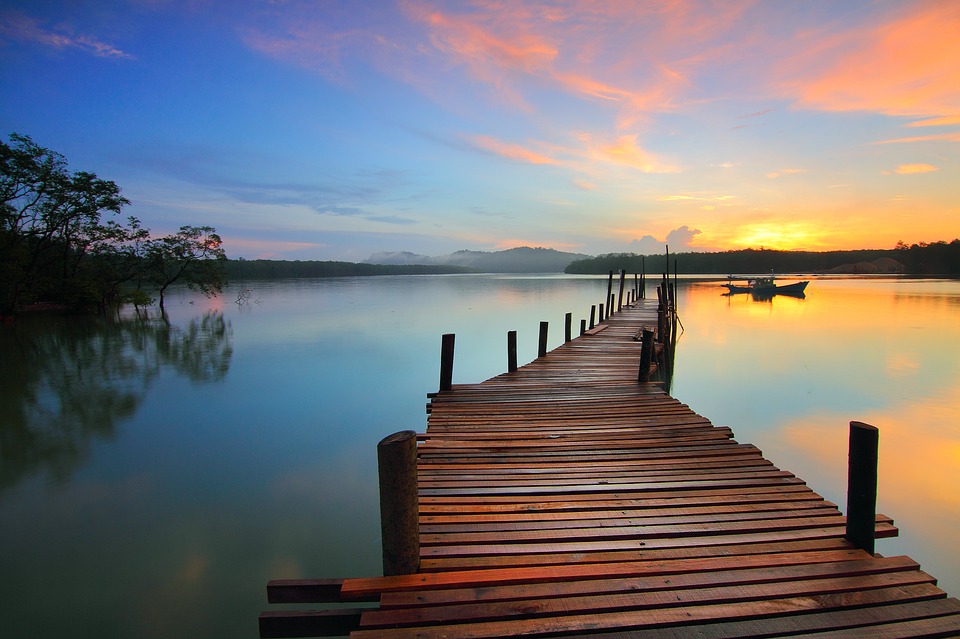 Detail Foto Pemandangan Indah Pagi Hari Nomer 23