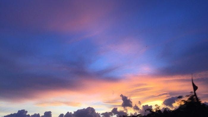 Detail Foto Pemandangan Langit Indah Nomer 6