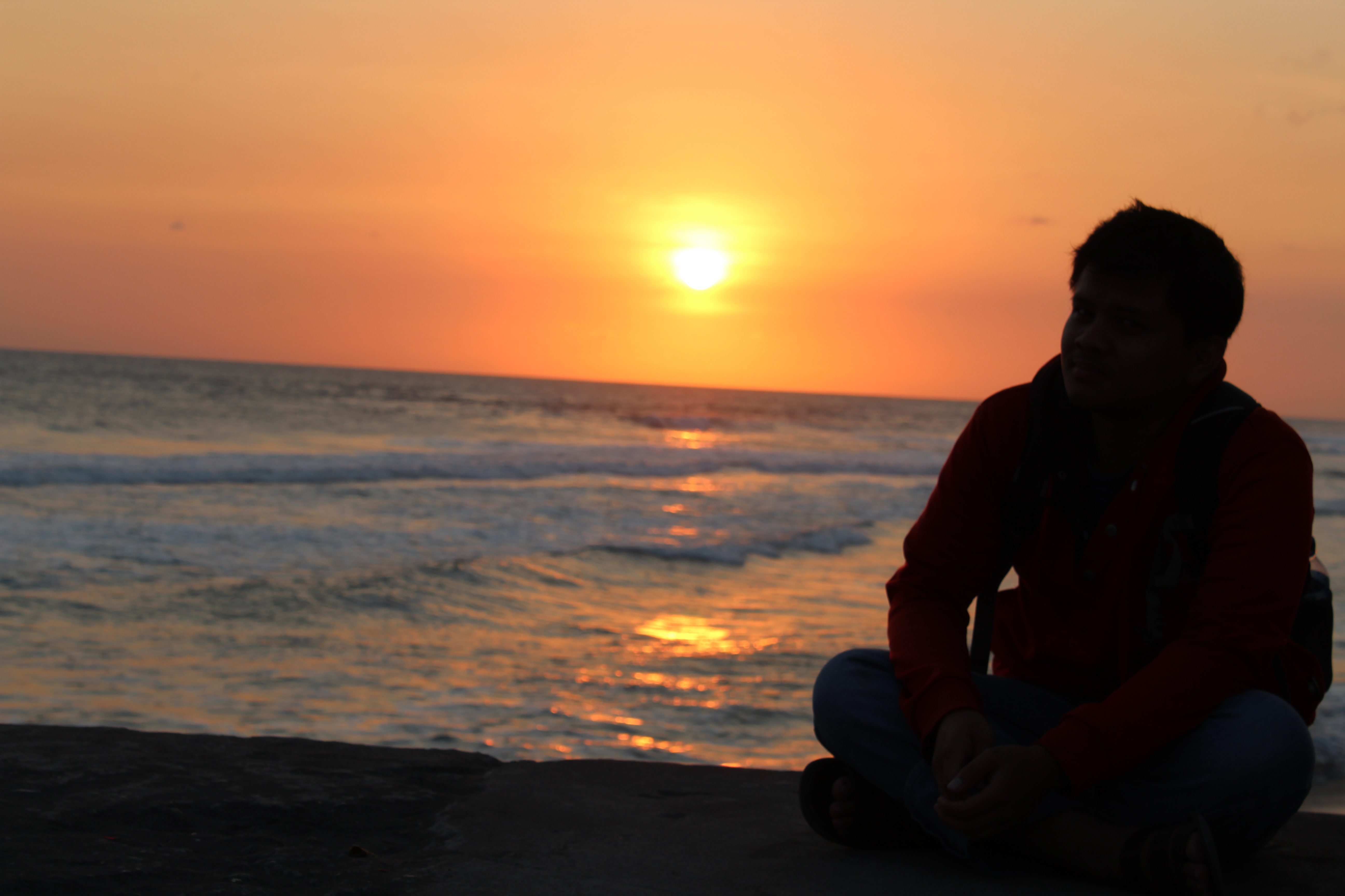 Detail Foto Pemandangan Pantai Di Sore Hari Nomer 36