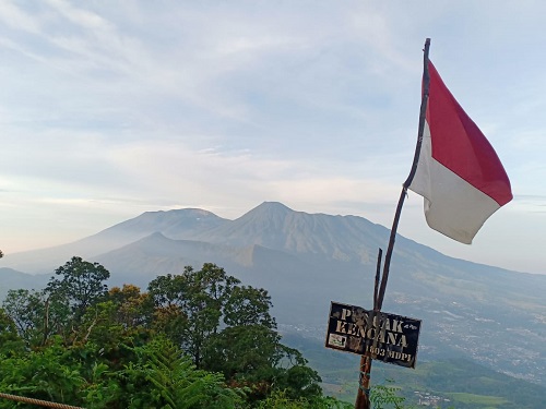 Detail Foto Pemandangan Puncak Nomer 19