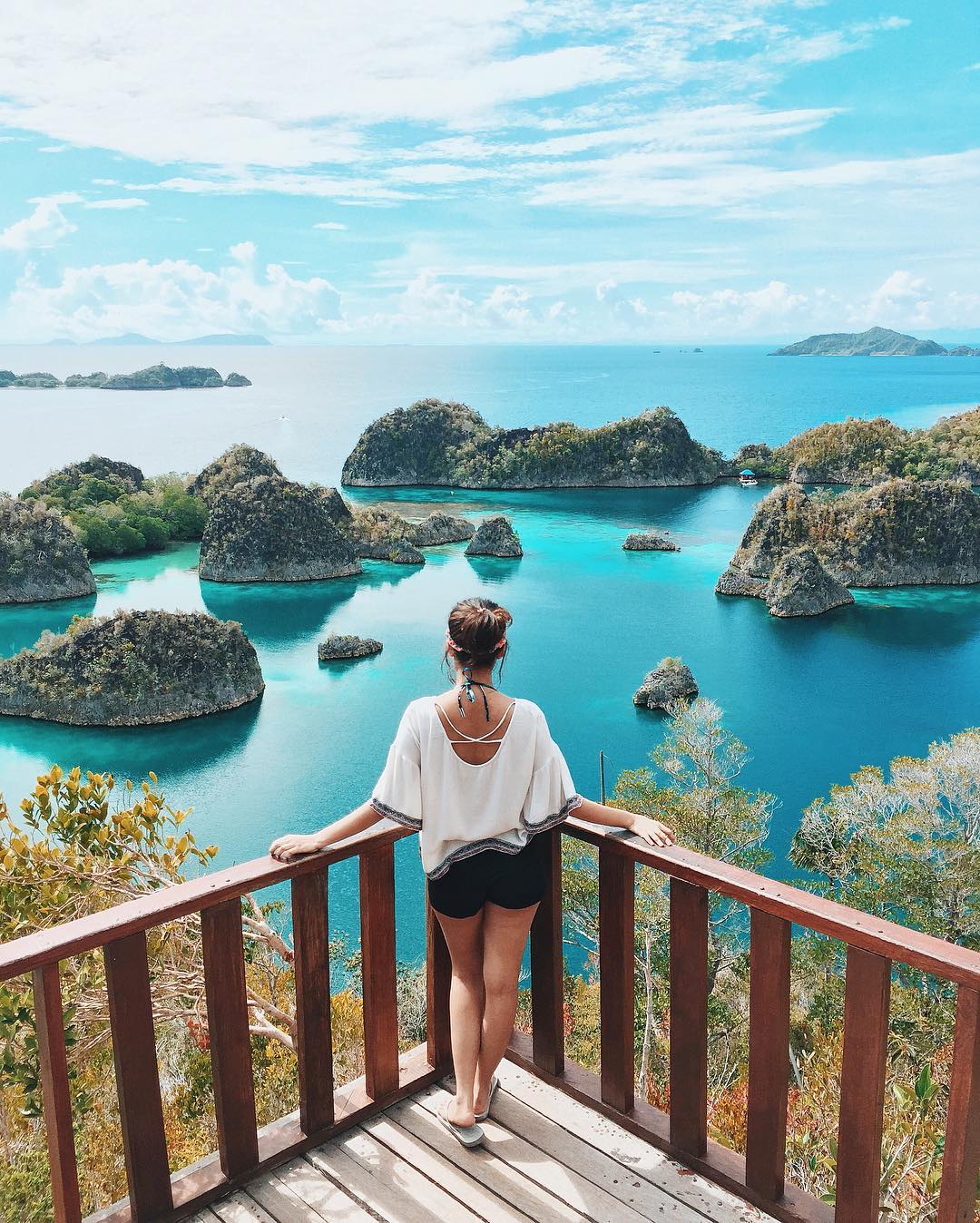 Detail Foto Pemandangan Raja Ampat Nomer 29