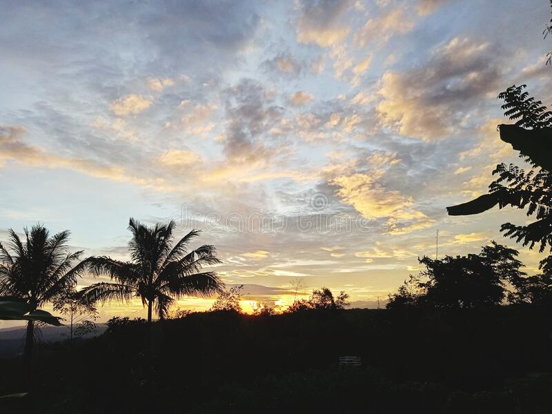 Detail Foto Pemandangan Senja Hari Nomer 2